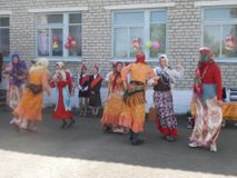Поздравление выпускникам от "Бурановских бабушек"